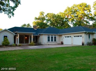 8352 Schmidts Ln, Pasadena, MD 21122