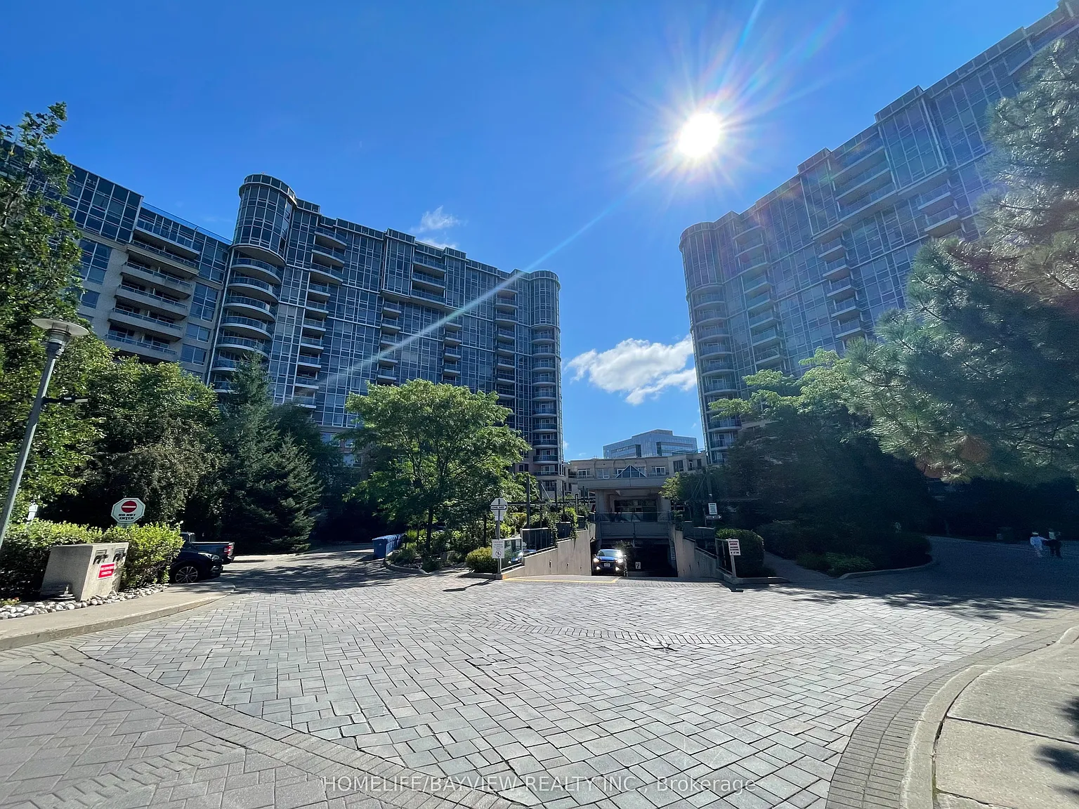 3 bed, $3,000 — Photo 2