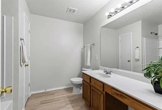 13717 Canyon Ranch Rd — Photo 8