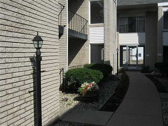McNichols Apartments