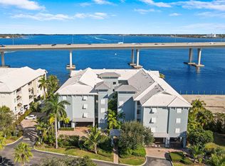 215 NW Flagler Ave APT 402, Stuart, FL 34994