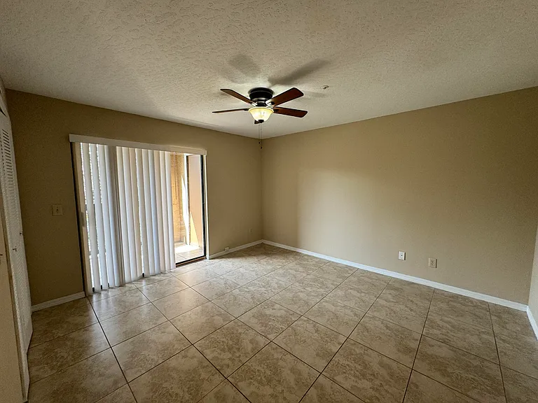 7667 N Wickham Rd #613 — Photo 10