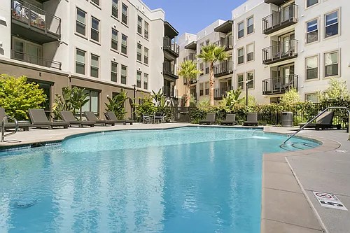 Cirrus Redwood City Photo 1