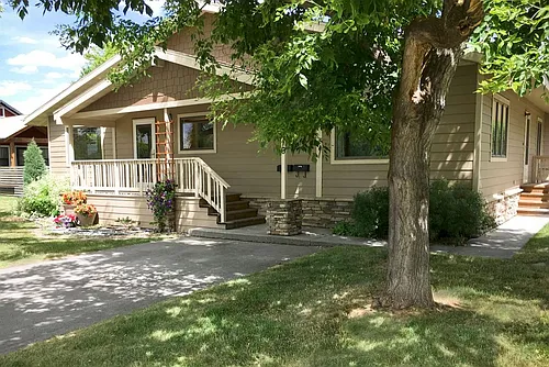516 N Willson Ave Photo 1