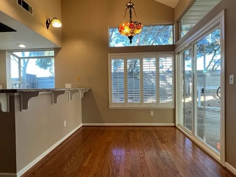 20 Flagstone Ct — Photo 7