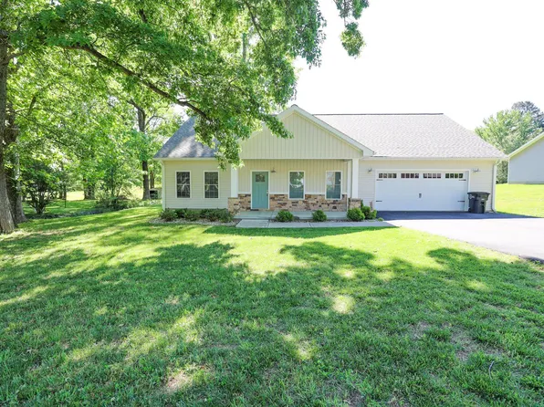 6040 Guyline Dr, Paducah, KY 42001