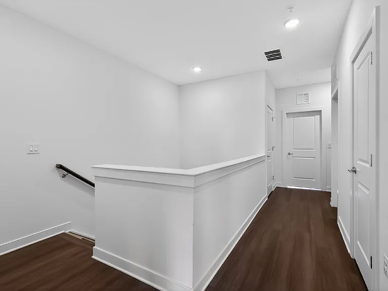 16162 Frederick Rd — Photo 28