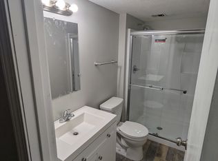 7814 Eby Ln #7814, Overland Park, KS 66204