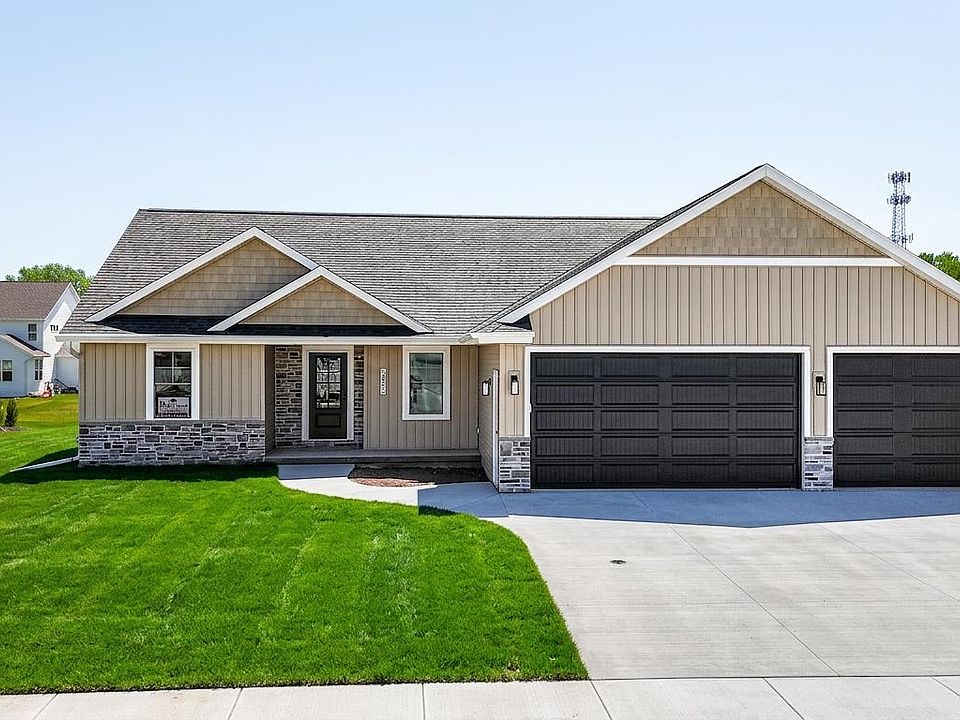 1st image of W5845 Roundstone Pl