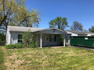 701 Saint Barbara Ln, Cahokia, IL