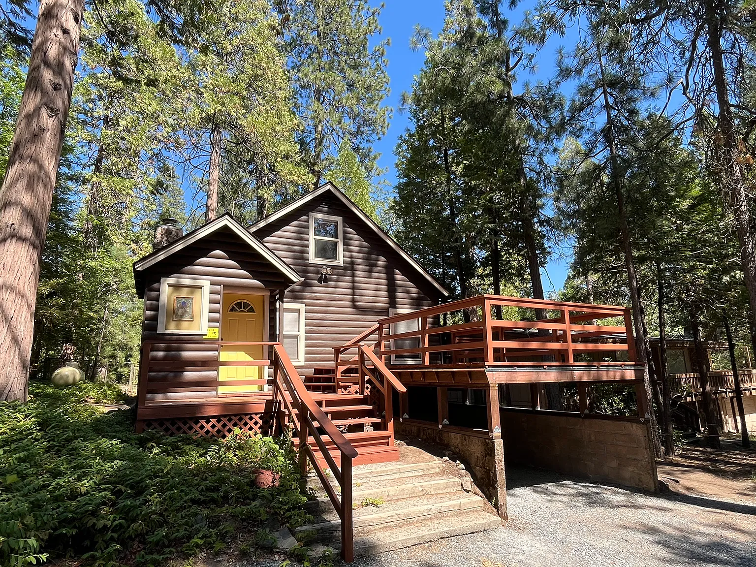 3 bed, 1.5 bath, 1056 sqft, $1,800 — Photo 1
