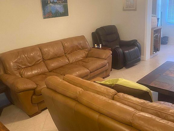 5th image of 230 NE 26th Ave APT 303