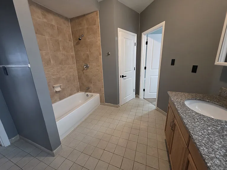526 Saint Paul Pl #3 — Photo 14