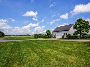 120 Brennan Ln, Evans City, PA 16033