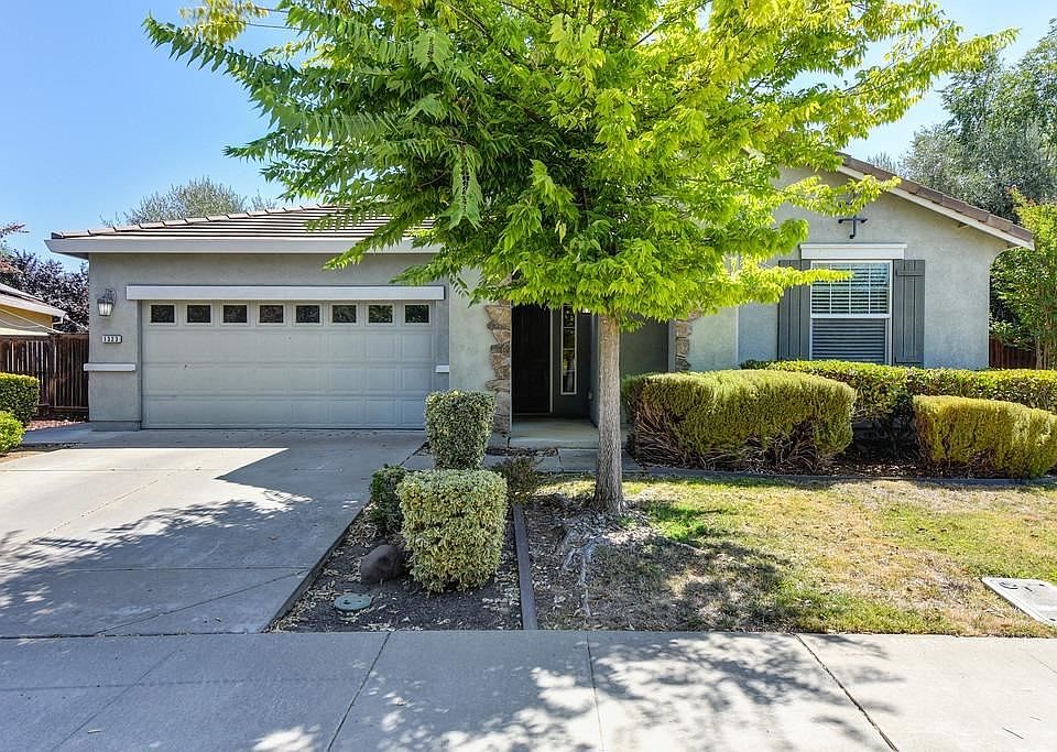 1st image of 1323 Stansbury Cir