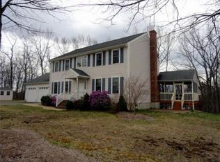 9 Stonebridge Cir, Clinton, MA 01510