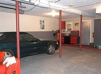 2 Cars Garage