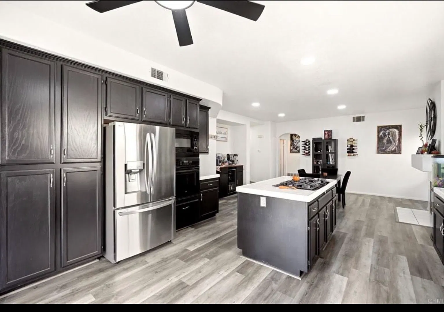 Beautiful 4-bedroom, 3-bathroom home for rent in Temecula! — Photo 3