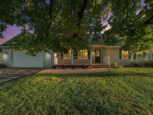 8515 King Arthurs Ct, Kingsley, MI 49649
