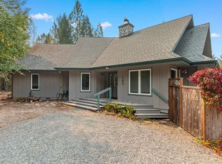 165 Madame Gasquet Ln, Gasquet, CA 95543