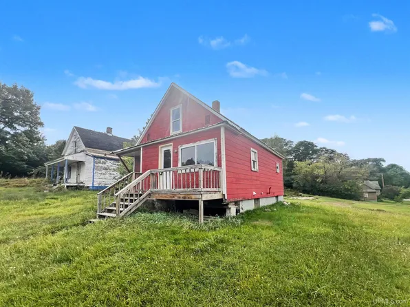 512 S 4th St, Crystal Falls, MI 49920