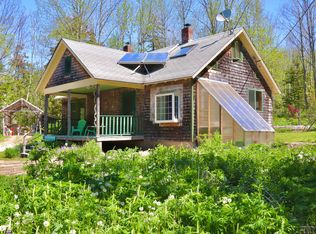 689 Reach Rd, Sedgwick, ME 04676