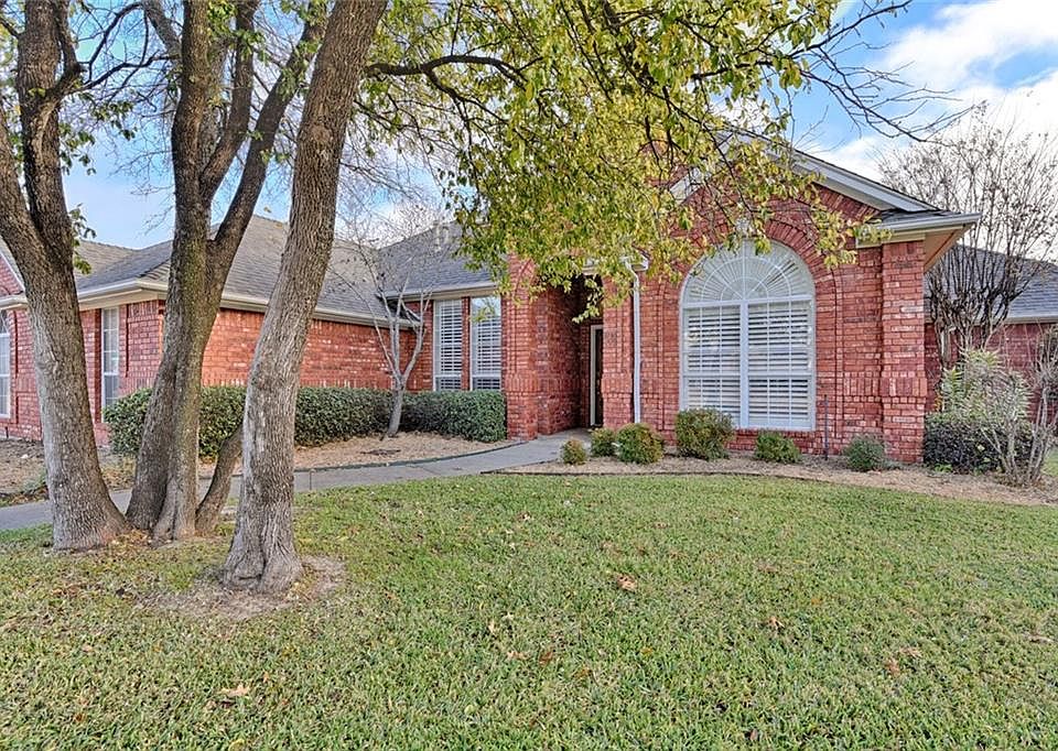 1st image of 1318 Waterwood Dr