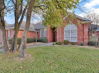 1318 Waterwood Dr, Mansfield, TX 76063