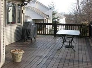 5000 Country Club Dr, High Ridge, MO 63049