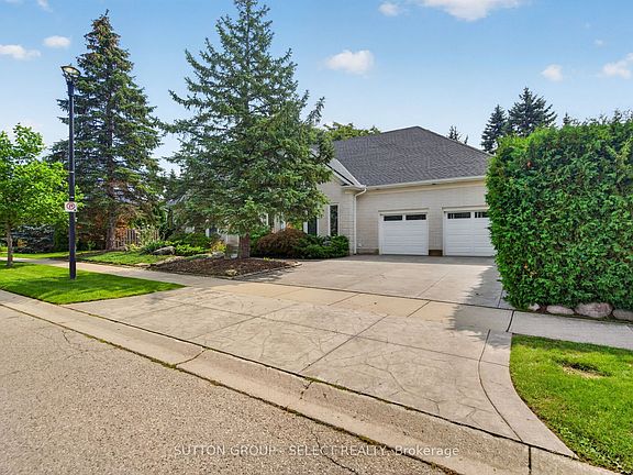 4th image of 173 Whiteacres Dr