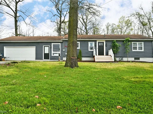 3110 Williams St NW, Warren, OH 44481