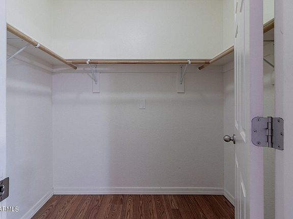 4th image of 40 E Balboa Dr #A