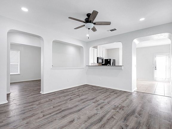 4th image of 6126 Plumbago Pl