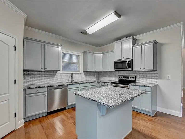 522 Suwanee Oaks Dr — Photo 23