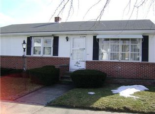 37 Columbus St, Providence, RI 02908