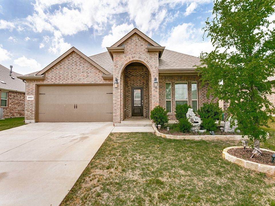 1st image of 2921 Cerro Ranch Rd