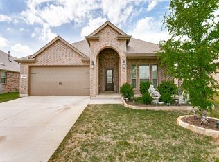 2921 Cerro Ranch Rd, Aubrey, TX 76227