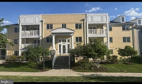 4113 S Four Mile Run Dr #203 Photo 1