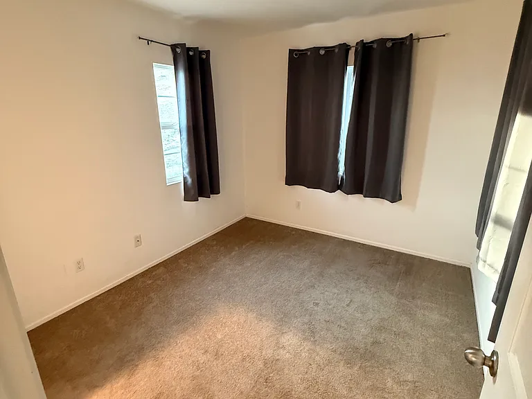 Iron Mountain Cir — Photo 8