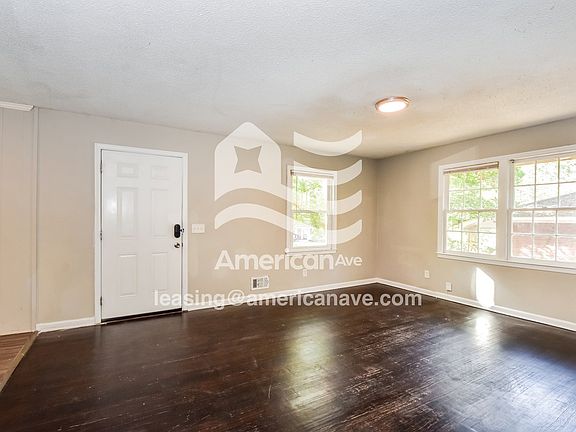 23452_004_living_room_14132165.jpg