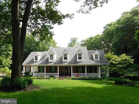 2nd image of 30963 Dogwood Dr