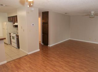 128 Regency Ave #D, Victoria, TX 77904