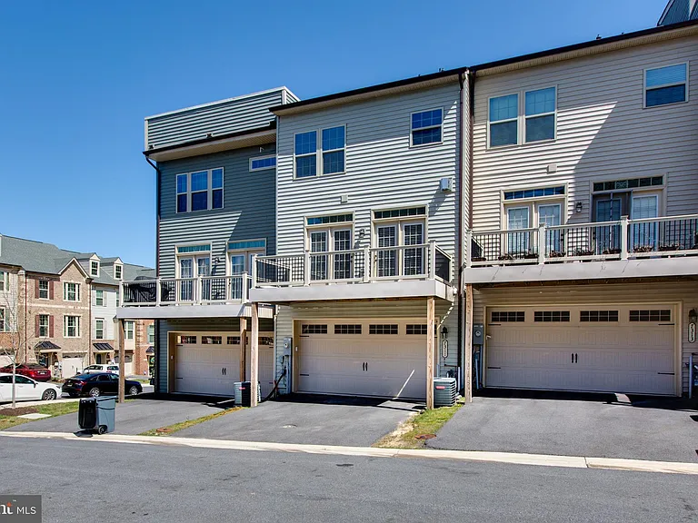 7311 Taylors Hill Ln — Photo 49