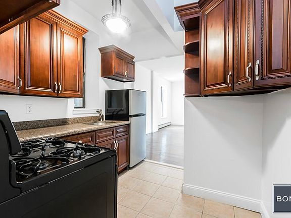 4th image of 2490 Frederick Douglass Blvd APT 1C