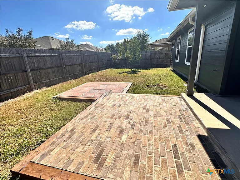 417 Capistrano Dr — Photo 35