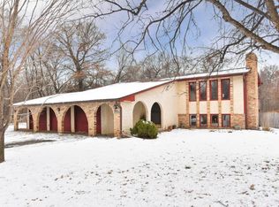 11910 Sycamore Cir NW, Coon Rapids, MN 55448