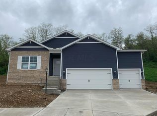 140 Oak Valley Ct, Newark, OH 43055