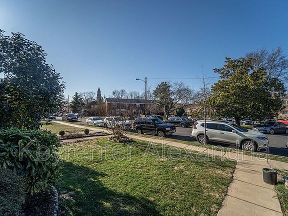 3rd image of 133 Mount Vernon Ave