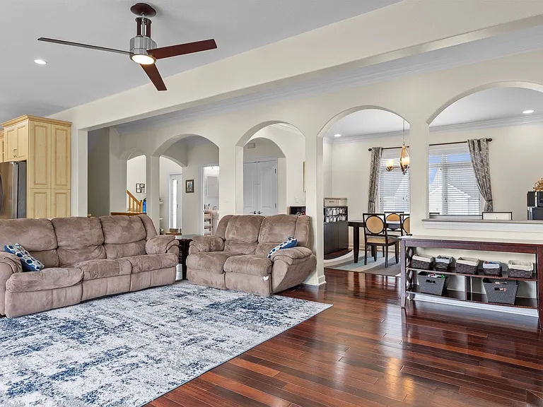 9620 Dolphin Run — Photo 11
