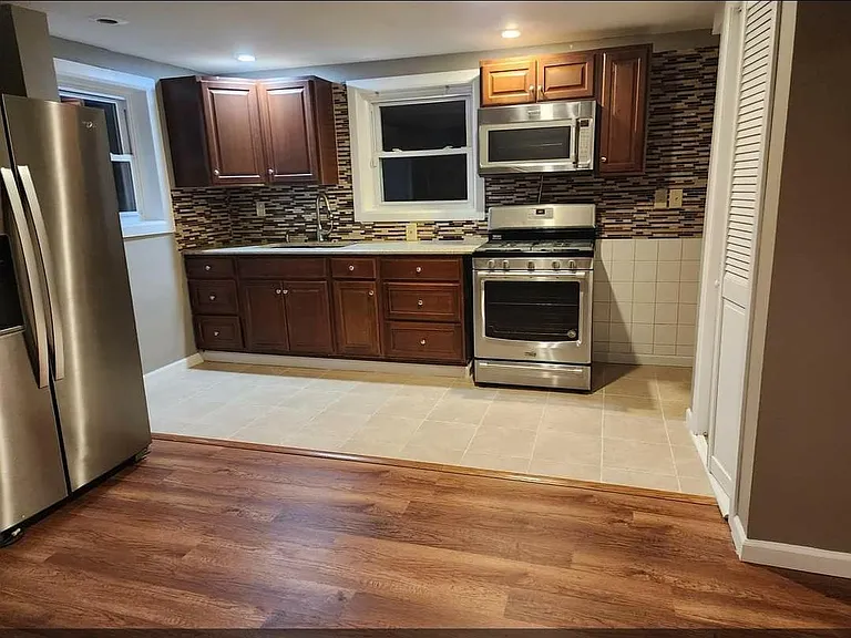 53 Colony St — Photo 1